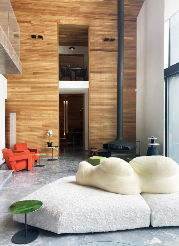 _lv_images__lot_0075553756_01_1448015