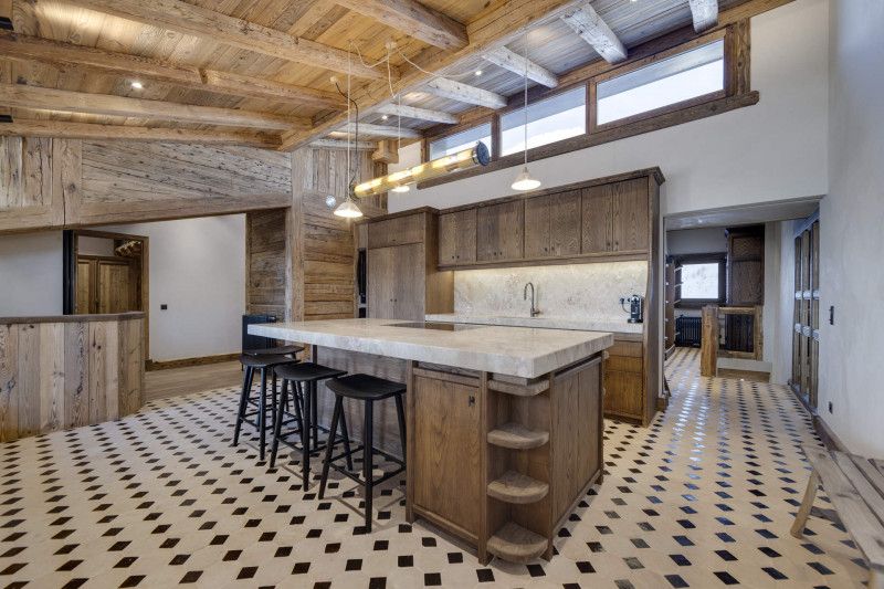 _lv_images__lot_0075553778_06_172393