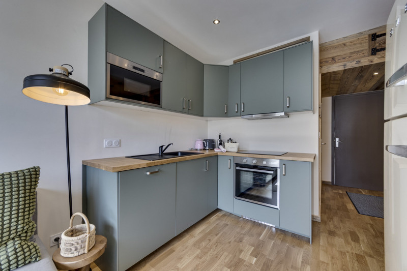 _lv_images__lot_0075553797_03_1447298