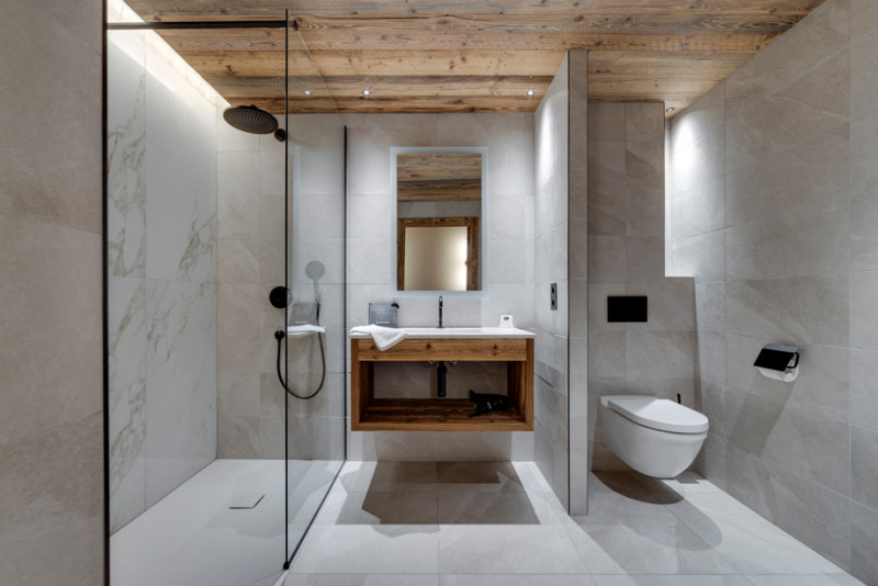 _lv_images__lot_0075553820_06_1446516