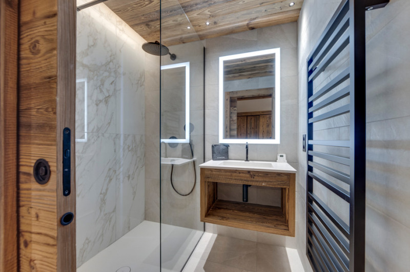 _lv_images__lot_0075553820_15_1446523