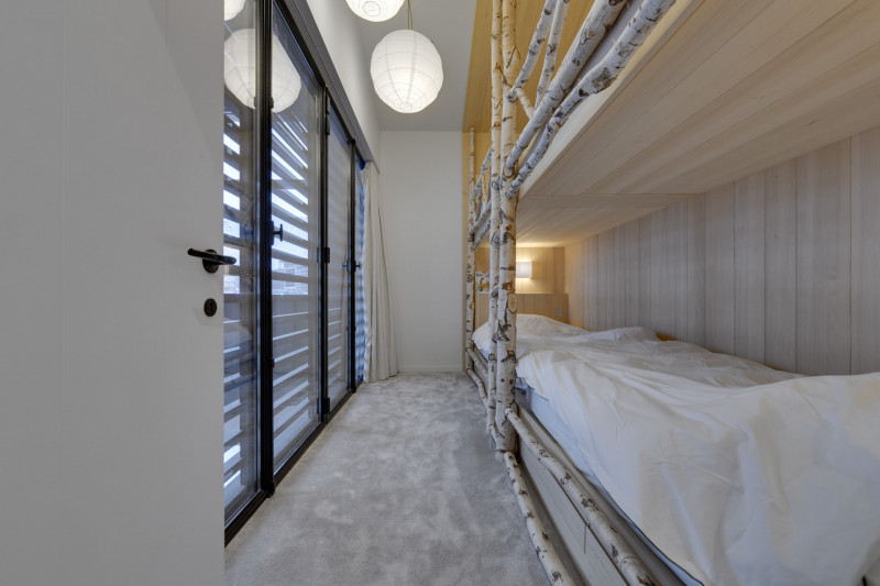 _lv_images__lot_0075553880_12_1447017