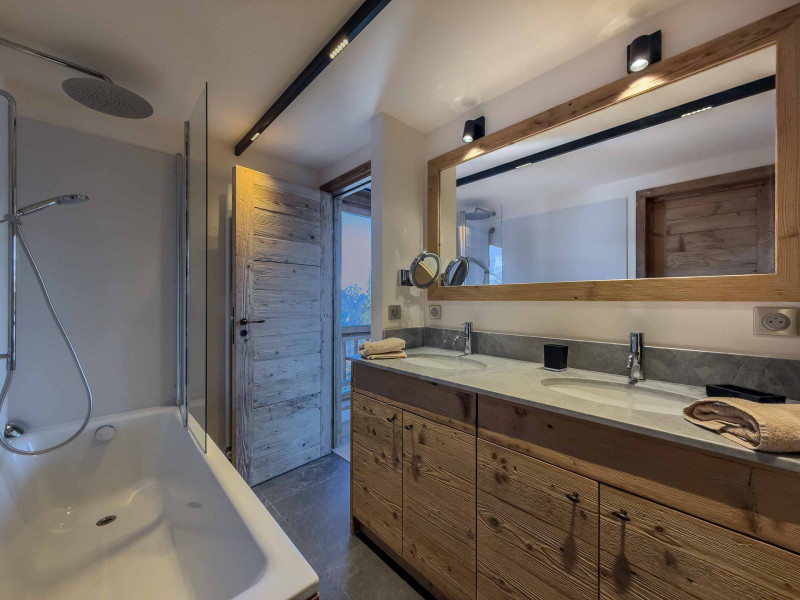 _lv_images__lot_0075553883_10_1448329