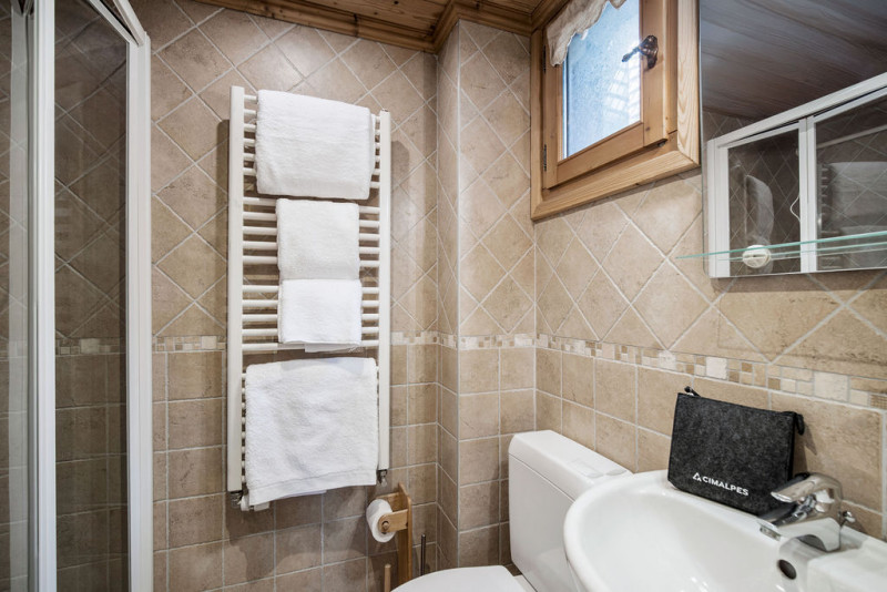 _lv_images__lot_0075554016_12_1445685