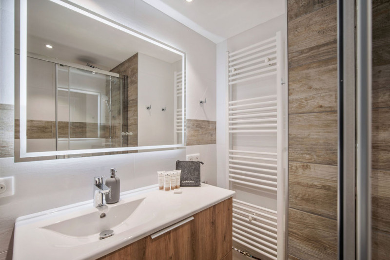 _lv_images__lot_0075554045_11_1445456