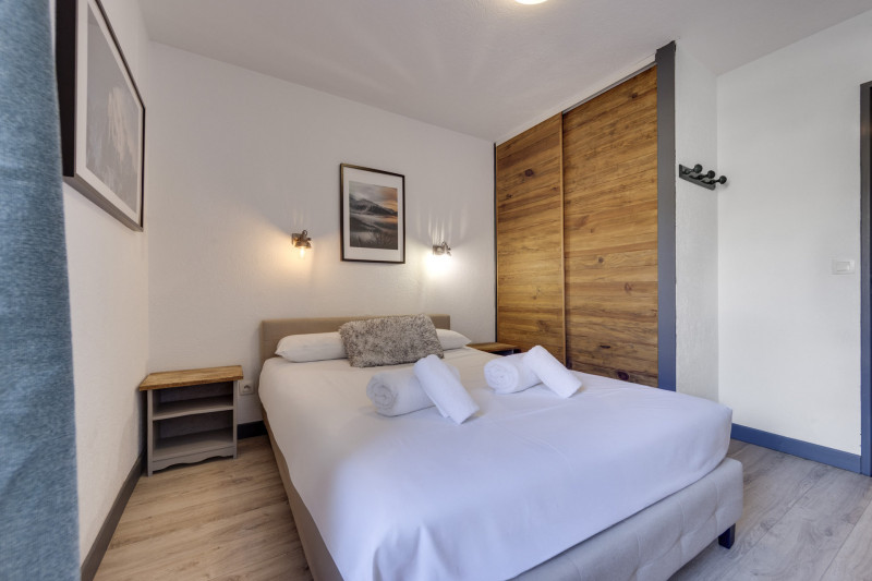 _lv_images__lot_0075554052_06_1447582