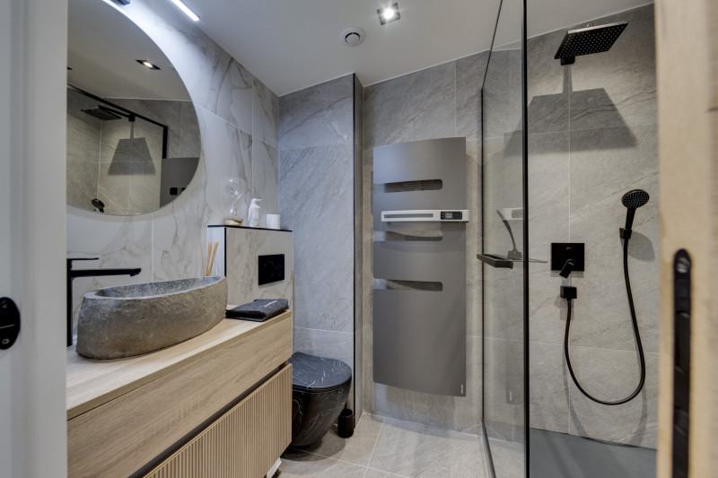 _lv_images__lot_0075554056_13_1447049