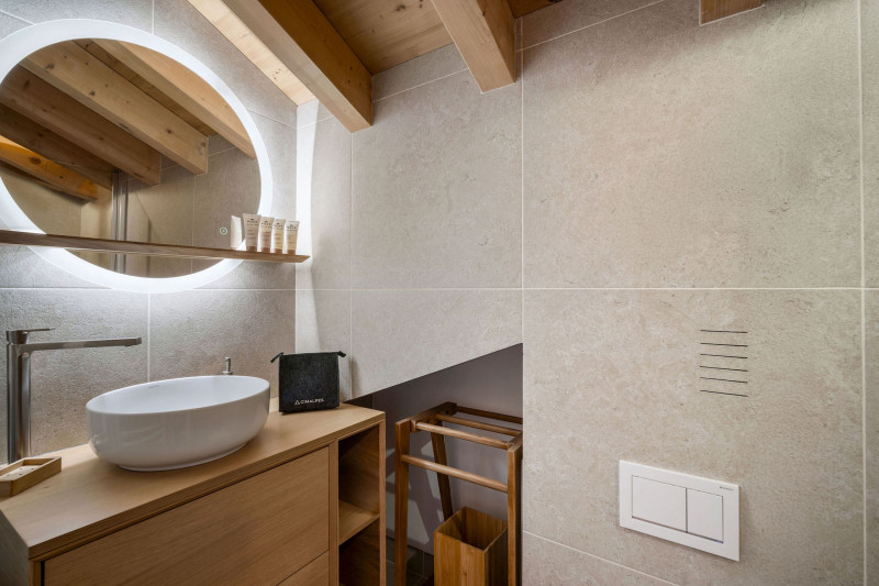 _lv_images__lot_0075554064_10_1448869