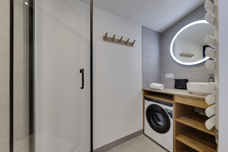 _lv_images__lot_0075554145_10_1447523