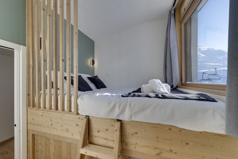 _lv_images__lot_0075554145_12_1447525