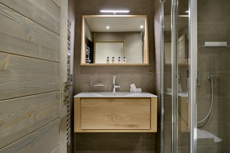 a02-sdb-1-web-752925