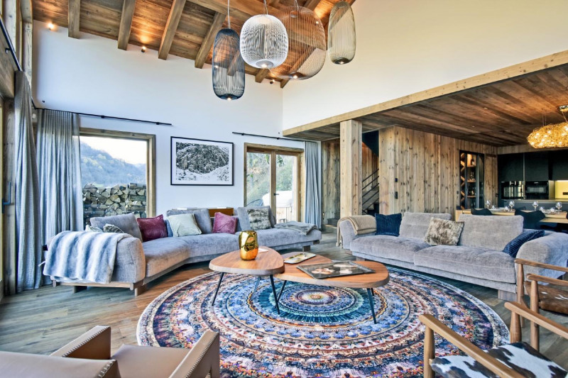 a4144ff2-75a4-4da5-8b01-082e9617ed46-1451199