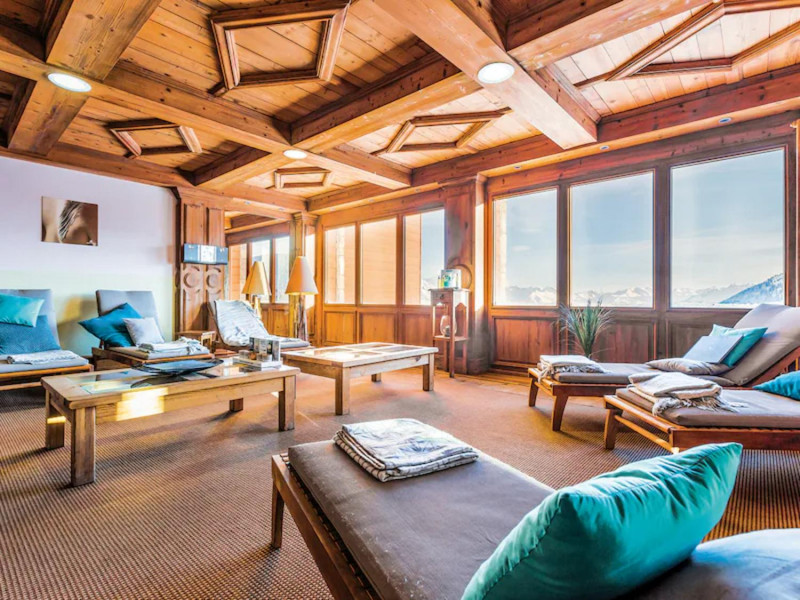 aaa-117034-43-1038818