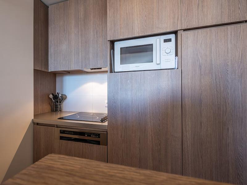 aaa-145796-43-999915