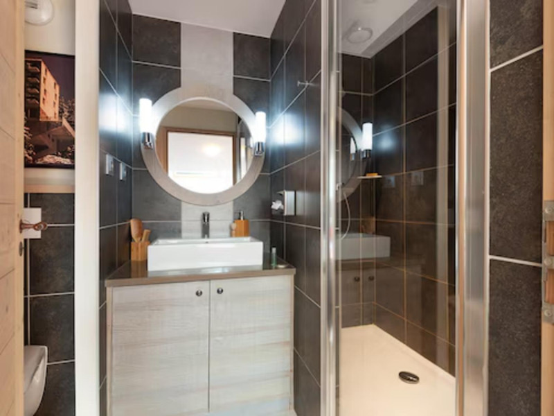 aaa-148468-43-1000057