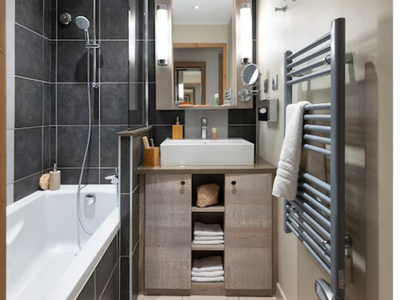 aaa-148514-43-1000016