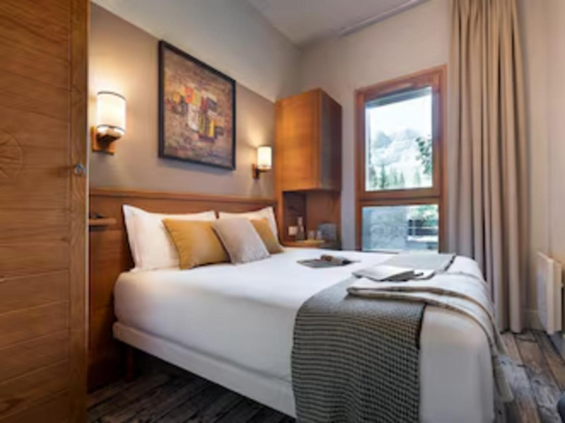 aaa-151080-43-1000076