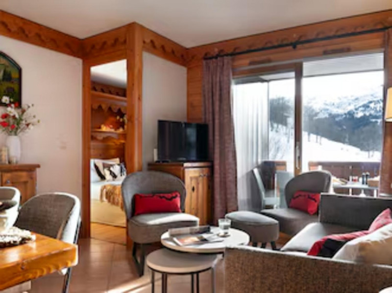 aaa-176465-43-1038778