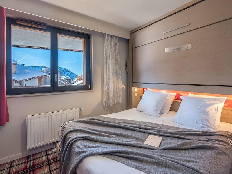 aaa-176969-43-999906