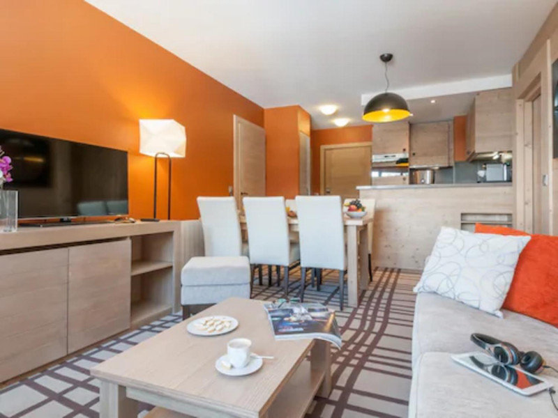 aaa-70692-43-1000031