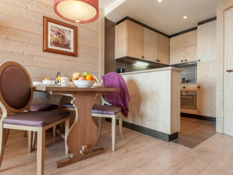 aaa-72446-43-1344502