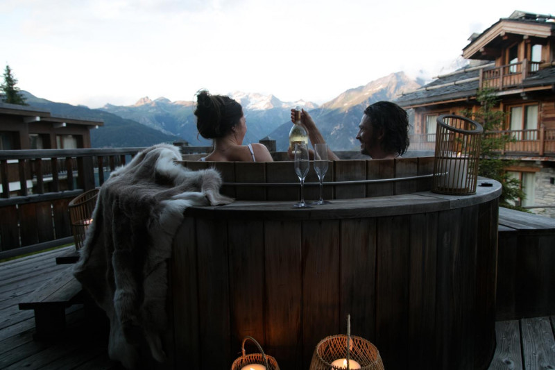 an-exceptional-alpine-chalet-courchevel-village-16-1463726 an-exceptional-alpine-chalet-courchevel-village-16-1463726