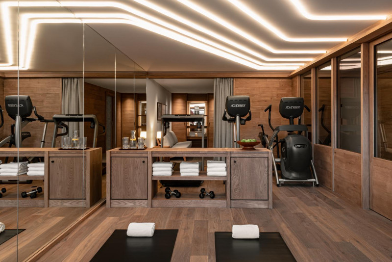an-exceptional-alpine-chalet-courchevel-village-5-1463714 an-exceptional-alpine-chalet-courchevel-village-5-1463714