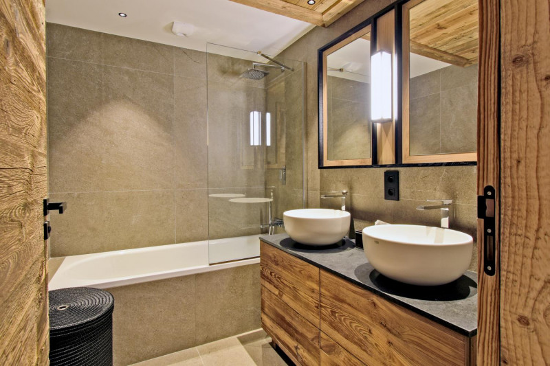 apartment-limaro-lgcdp-meribel-bathroom-2-1454067 apartment-limaro-lgcdp-meribel-bathroom-2-1454067