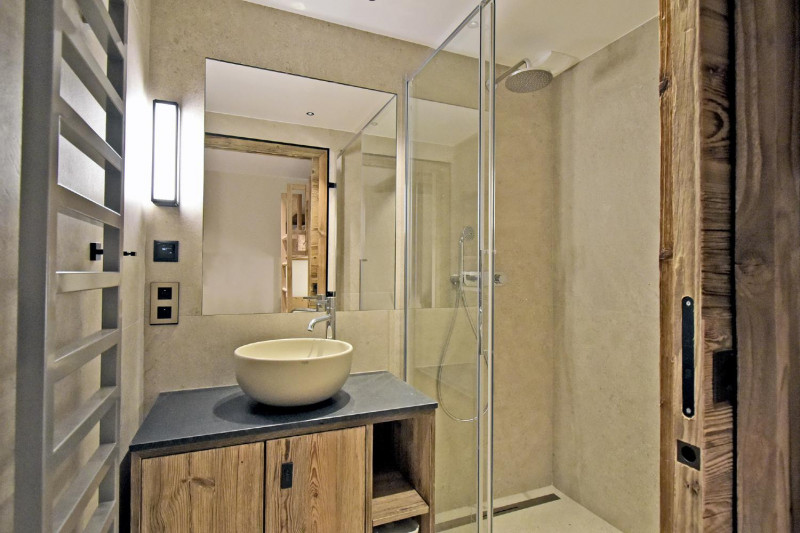 apartment-malou-lgcdp-meribel-bathroom-2-1454122
