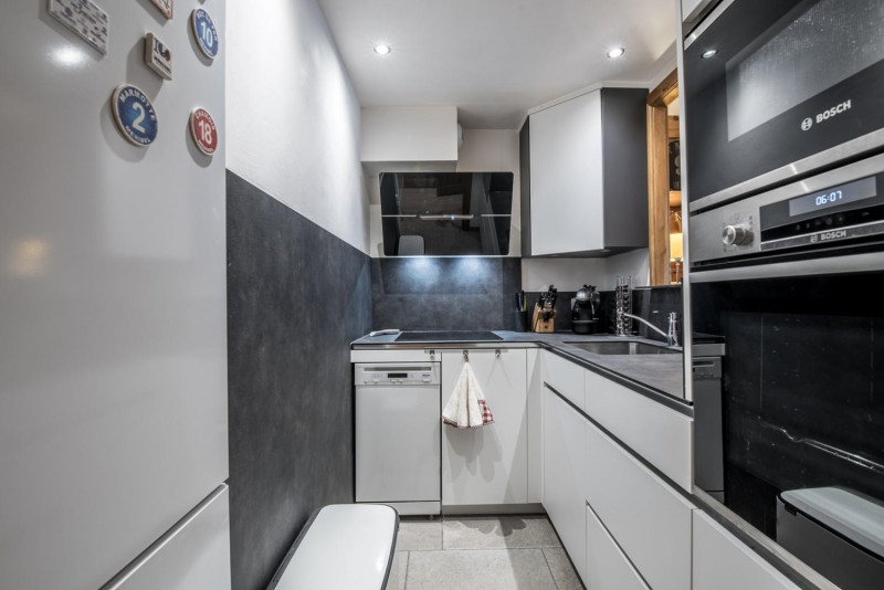 apartment-yeti-c3-meribel-kitchen-1453580