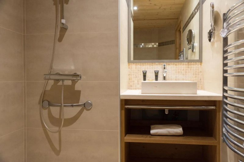 app2pmr-4p-source-arc-1-1063750