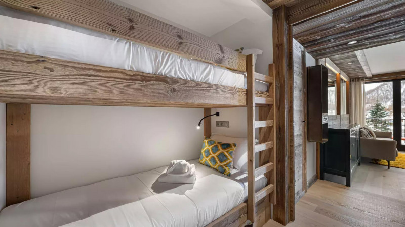 appartement-flocon-8-location-chalets-covarel-val-disere-alpes-france-lit-superpose-jpg-1450552