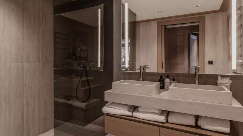appartment-le-cinq-val-d-isere-bathroom-1-jpg-1453183 appartment-le-cinq-val-d-isere-bathroom-1-jpg-1453183
