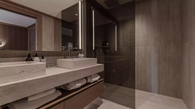 appartment-le-cinq-val-d-isere-bathroom-jpg-1453184 appartment-le-cinq-val-d-isere-bathroom-jpg-1453184