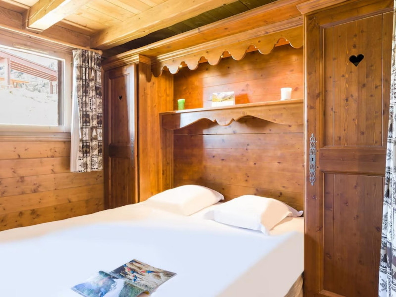 avp001-les-alpages-de-chantel-les-arcs-bedroom-2-1458815 avp001-les-alpages-de-chantel-les-arcs-bedroom-2-1458815