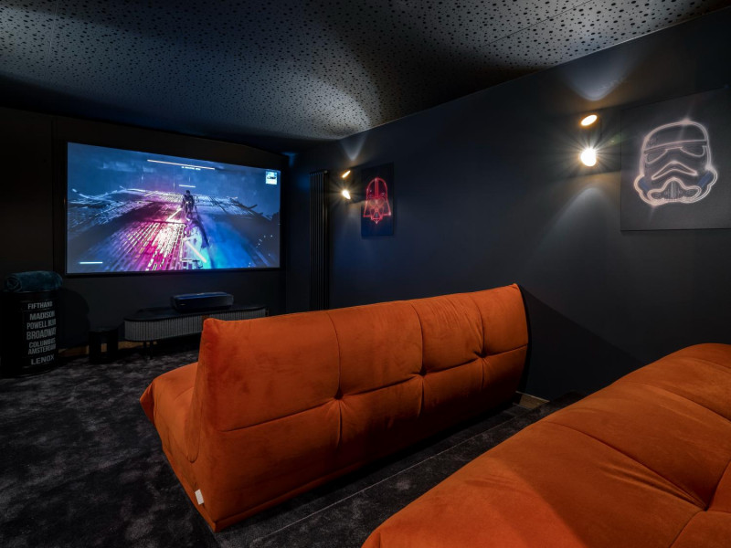 b37f79c8-c9aa-4fdb-8abb-6a54dd62628b-1450823