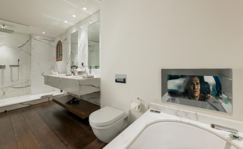 b91e892b-744e-41af-a56d-f2655f0bbae5-1451403