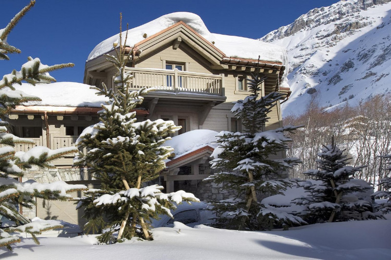 black-pearl-val-d-isere-5-bedroom-chalet-exterior-1452091