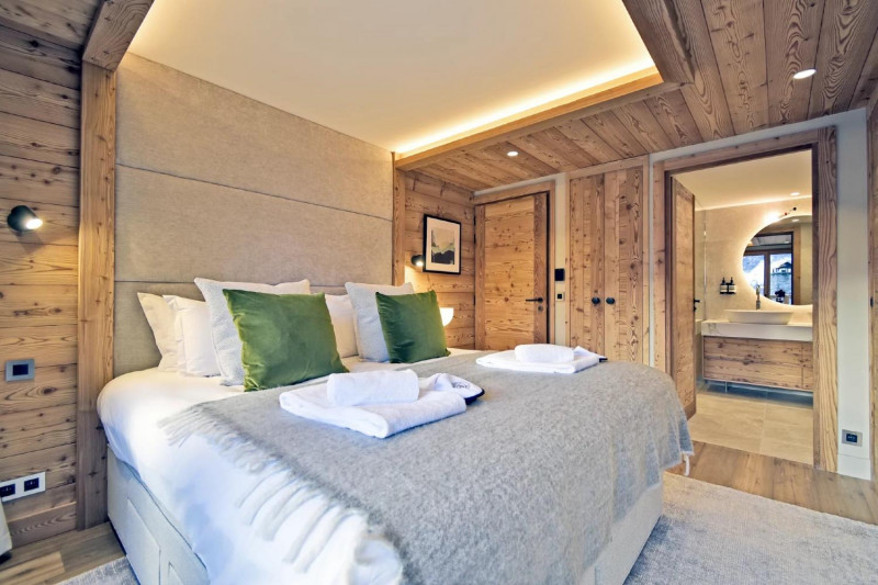 c17cfdc3-f076-4c28-934e-09ef2e09e652-1267147