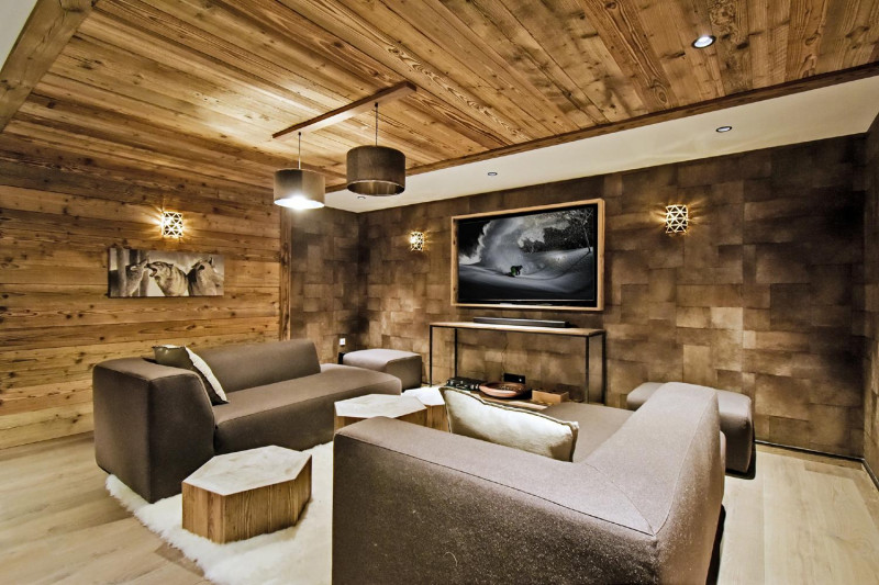 c9cdea46-e766-4a98-92fb-f40503cdf3aa-1450758