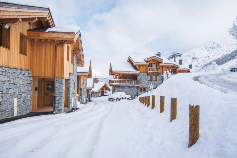 chalet-allium-ski-in-ski-out-free-wifi-outdoor-hot-tub-sauna-garage-16-1462247