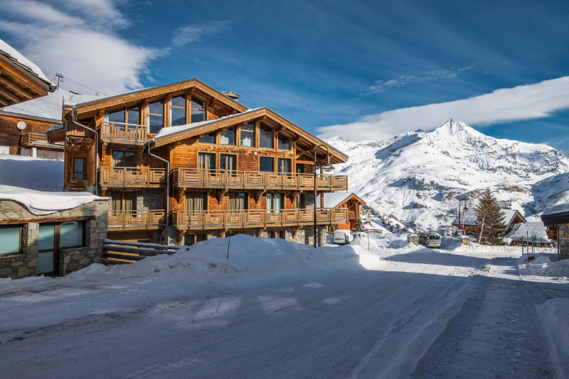 chalet-annapurna-luxury-5-bedrooms-with-hot-tub-sauna-17-1464632