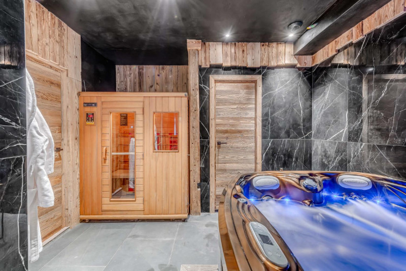 chalet-annapurna-luxury-5-bedrooms-with-hot-tub-sauna-3-1464618