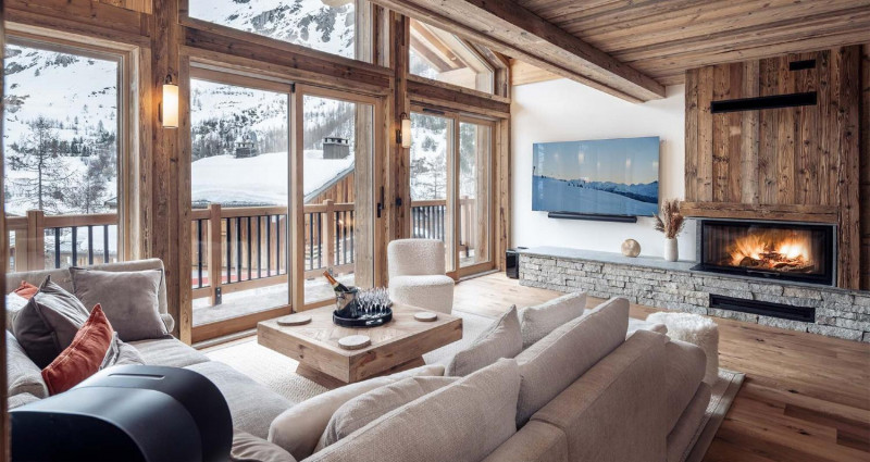 chalet-arda-living-1-1-e1739290745590-1452880 chalet-arda-living-1-1-e1739290745590-1452880