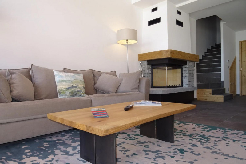 chalet-bouc-blanc-3-1460173 chalet-bouc-blanc-3-1460173
