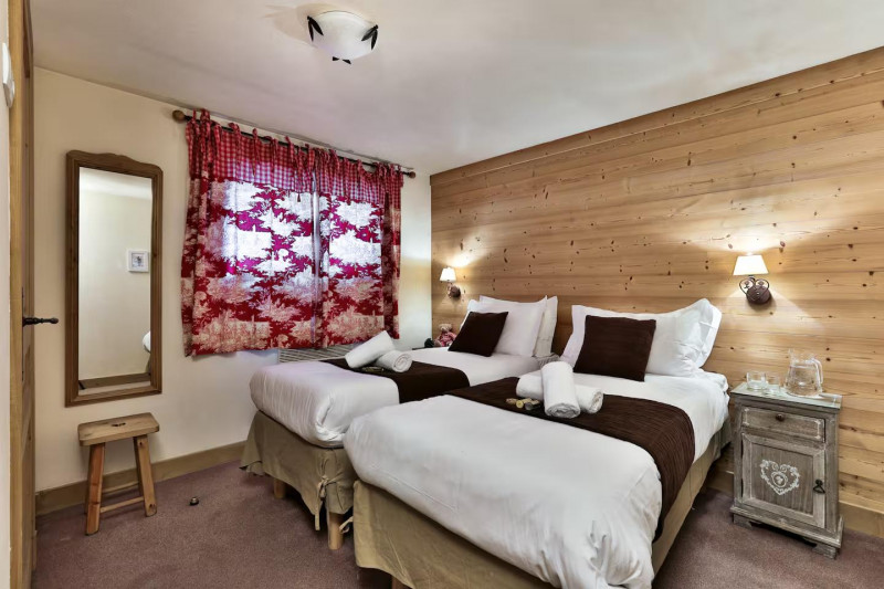 chalet-cote-paul-3-val-d-isere-bedroom-1453050 chalet-cote-paul-3-val-d-isere-bedroom-1453050