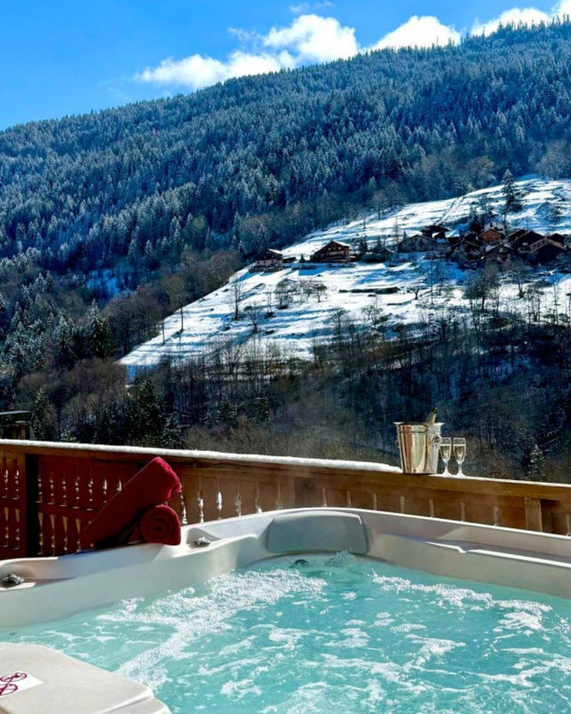 chalet-covie-meribel-hot-tub-3-1453159 chalet-covie-meribel-hot-tub-3-1453159