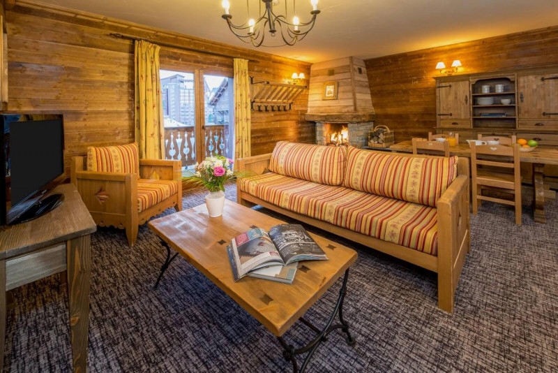 chalet-de-l-ours-lounge-1459940 chalet-de-l-ours-lounge-1459940