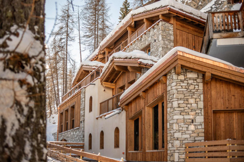 chalet-des-legendes-ref-b13-12-people-5-bedrooms-center-west-val-d-is-re-2-1464555 chalet-des-legendes-ref-b13-12-people-5-bedrooms-center-west-val-d-is-re-2-1464555