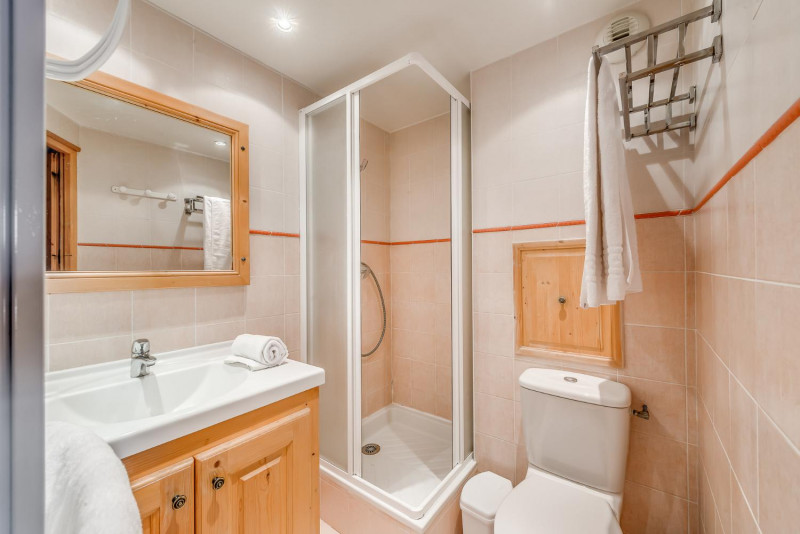 chalet-gypaete-1-7-rooms-14-people-tignes-le-lac-1-1464171
